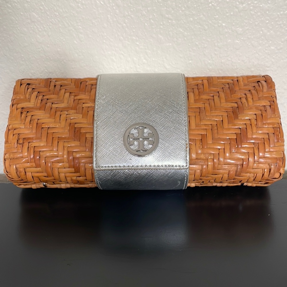 Tory Burch handbag with Saffiano leather band